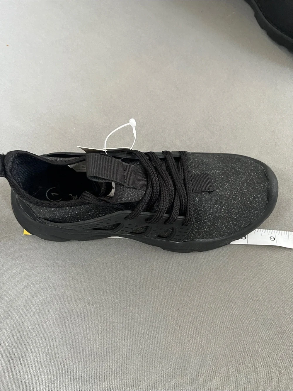 Casual Black kids size 1 Knit Sneakers - cat n Jack